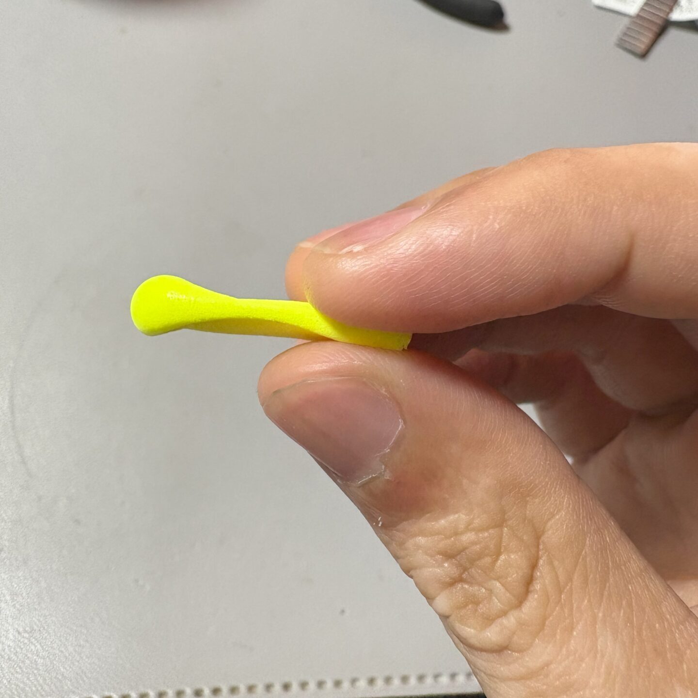 潰れる